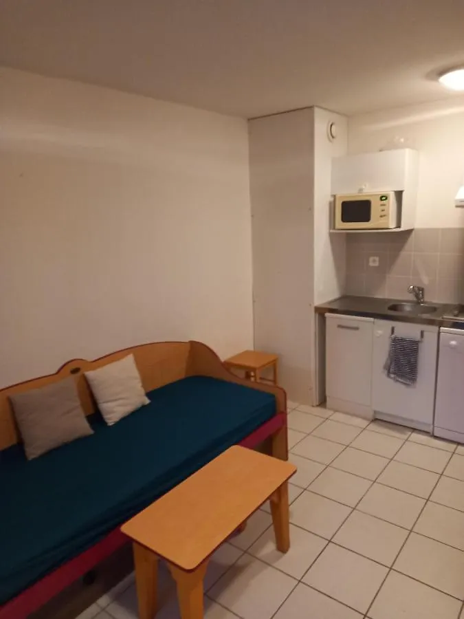 펜션 T3 La Savane Saint Geniez D'Olt 2 Piscines Chauffees Dans Une Charmante Residence De Vacances 프랑스
